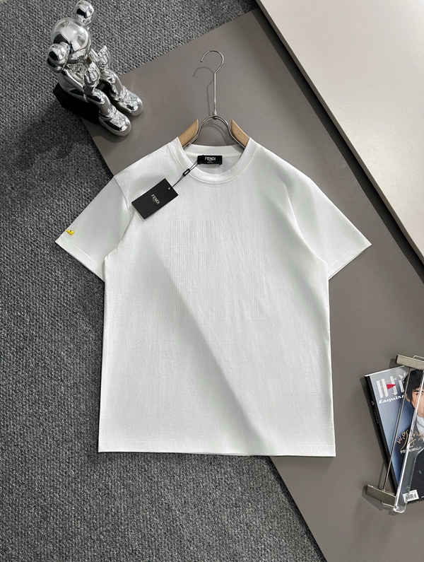 ブランドTシャツ正面デザイン